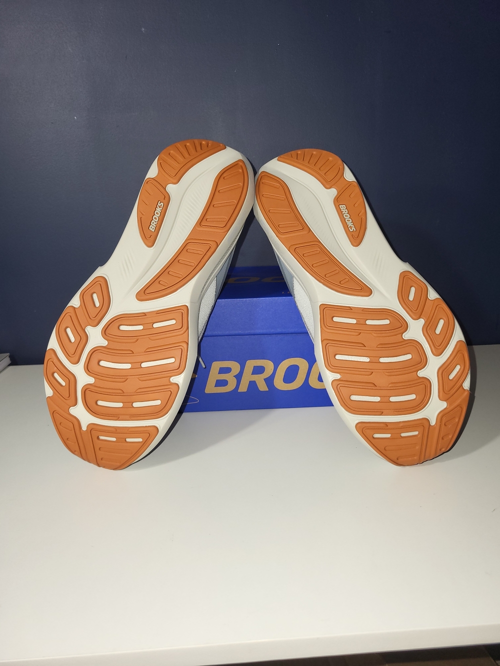 Brooks Revel 9 Mens Size 13 Athletic Running Sneaker Shoes - Picture 4 of 6
